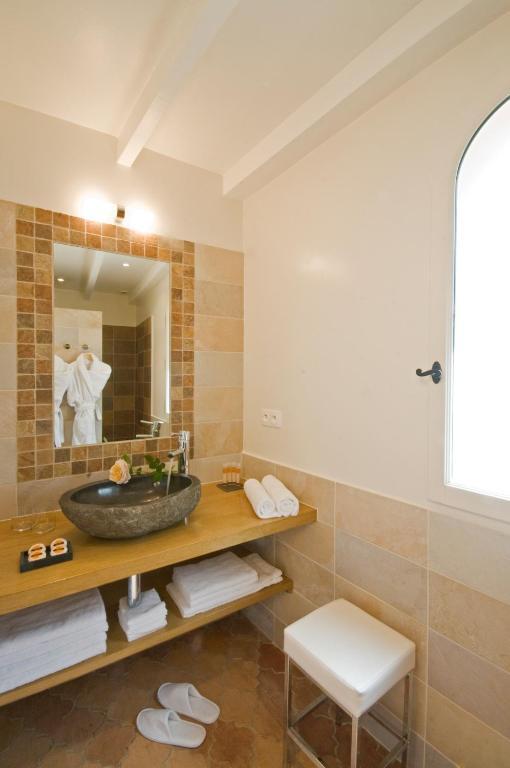 Le Mas Du Chanoine Saint-Paul-de-Vence Habitación foto