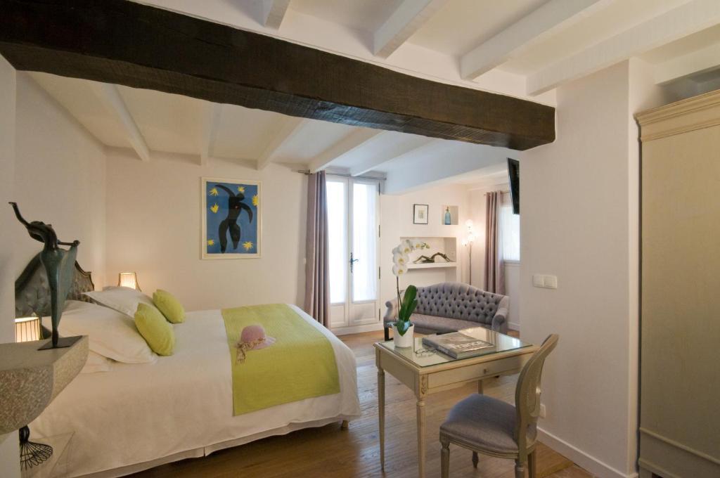 Le Mas Du Chanoine Saint-Paul-de-Vence Habitación foto